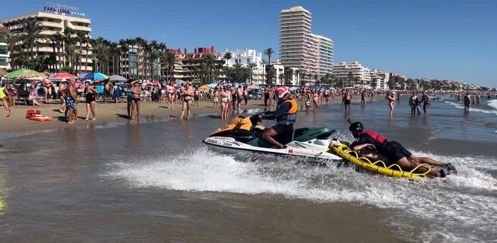 La Platja Nord de Peníscola acull un simulacre de rescat a la mar