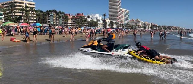 La Platja Nord de Peníscola acull un simulacre de rescat a la mar