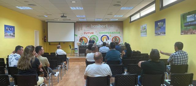 Reunión en el polígono Abastos-Collet para analizar el avance de las obras del parking de camiones