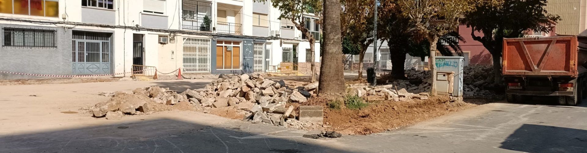 Comencen les obres de la primera fase de rehabilitació de la plaça de Sant Andreu