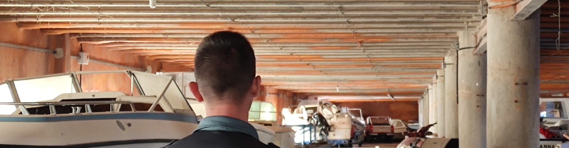 La Guardia Civil desmantela en Amposta y Deltebre dos talleres ilegales de reparación de vehículos a motor y de embarcaciones náuticas