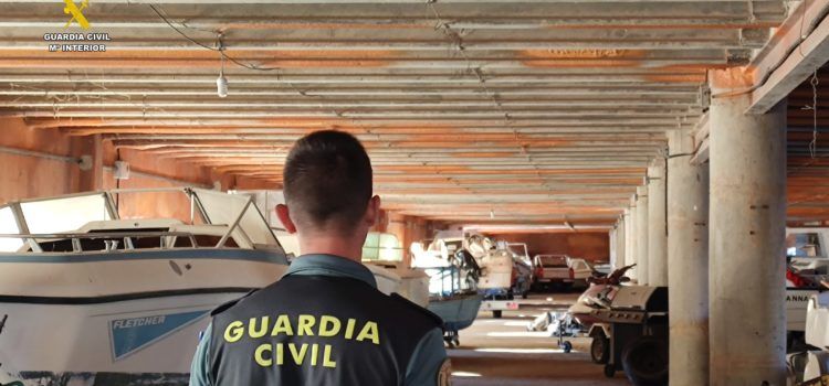 La Guardia Civil desmantela en Amposta y Deltebre dos talleres ilegales de reparación de vehículos a motor y de embarcaciones náuticas