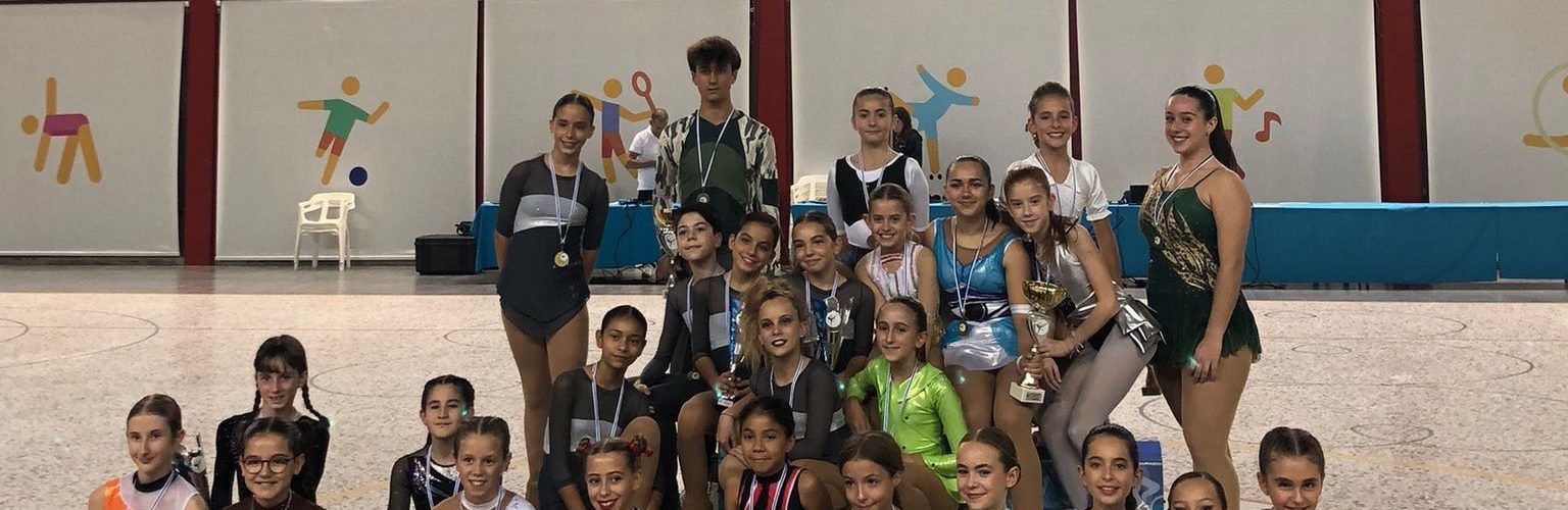 Vera Estupiñá e Iris Viana (Club de Patinaje de Vinaròs), en el trofeo mini de la Federación