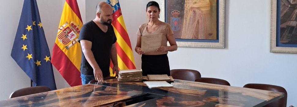 Canet Lo Roig digitaliza los documentos históricos del archivo del Ayuntamiento