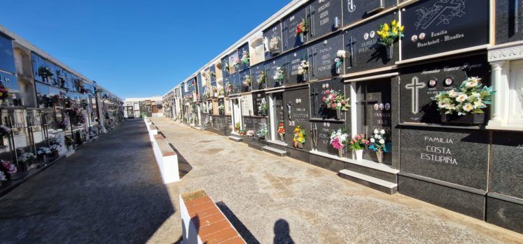 Vinaròs habilitarà busos gratuïts per accedir al cementeri amb motiu del Dia de Tots Sants