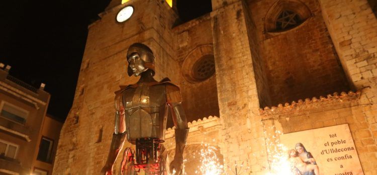 El gran Aquil.les de La Fam sorprén tothom a Ulldecona