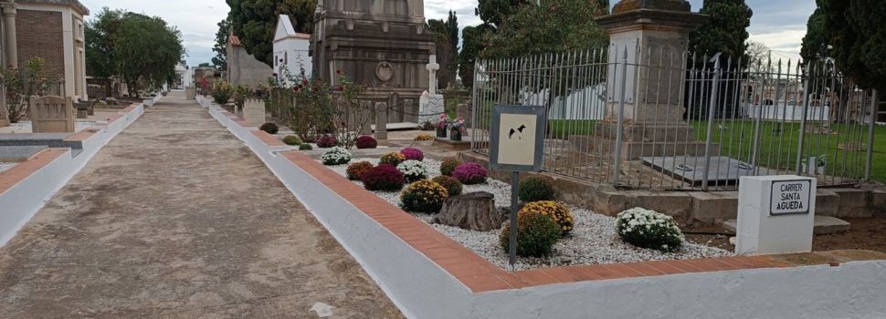 L’Ajuntament adequa el cementeri municipal amb motiu de la celebració de Tots Sants