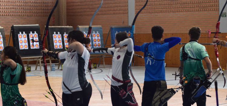 El Club de Tir amb Arc Maestrat competí a la Pobla de Vallbona