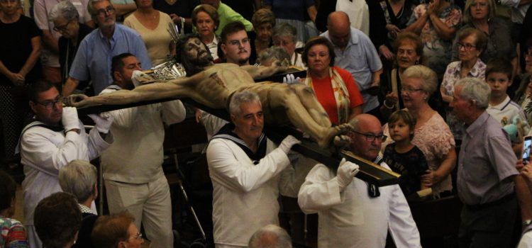 El Cristo del Mar regresa a Benicarló tras su restauración