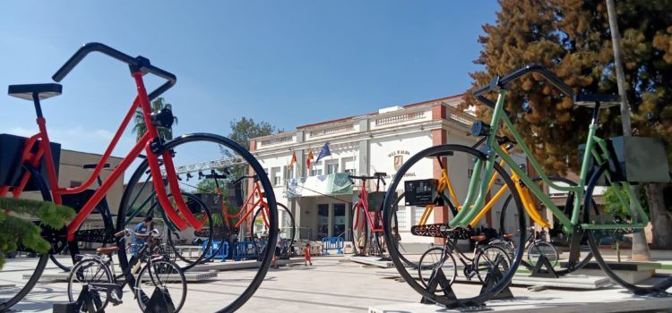 Bicicletes gegants a la Plana de l’Arc