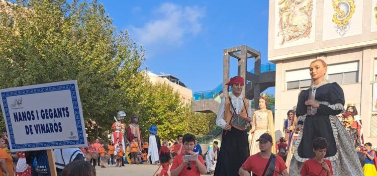 Els gegantons de Vinaròs, en la VI trobada de la Federació Valenciana a l’Alcora