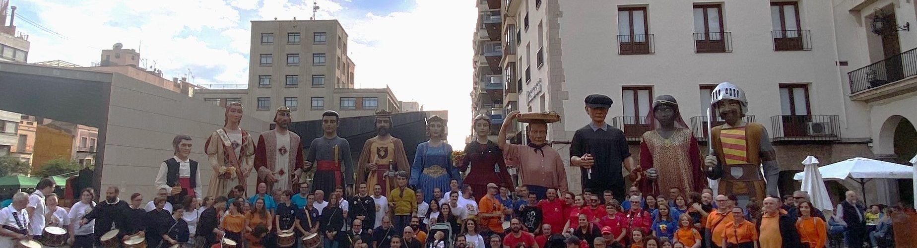 Nanos i Gegants de Vinaròs, en el 10è aniversari dels gegants nous de Vila-real
