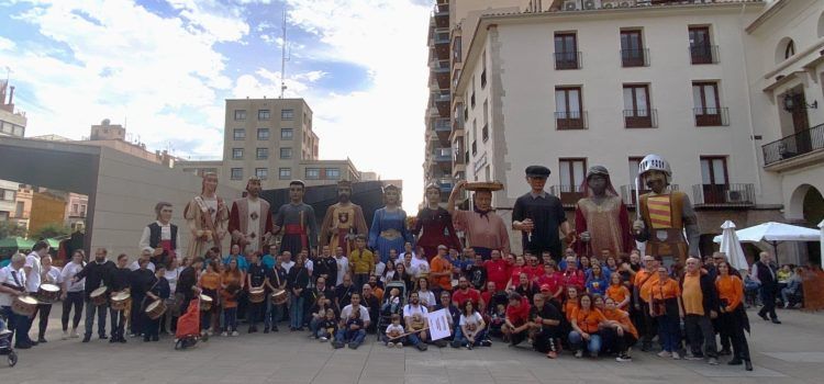 Nanos i Gegants de Vinaròs, en el 10è aniversari dels gegants nous de Vila-real