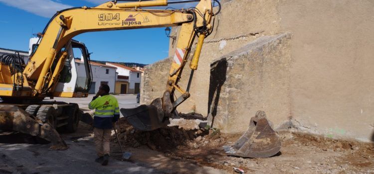 L’Ajuntament de Vilafranca realitza noves millores a la plaça de bous i el seu entorn