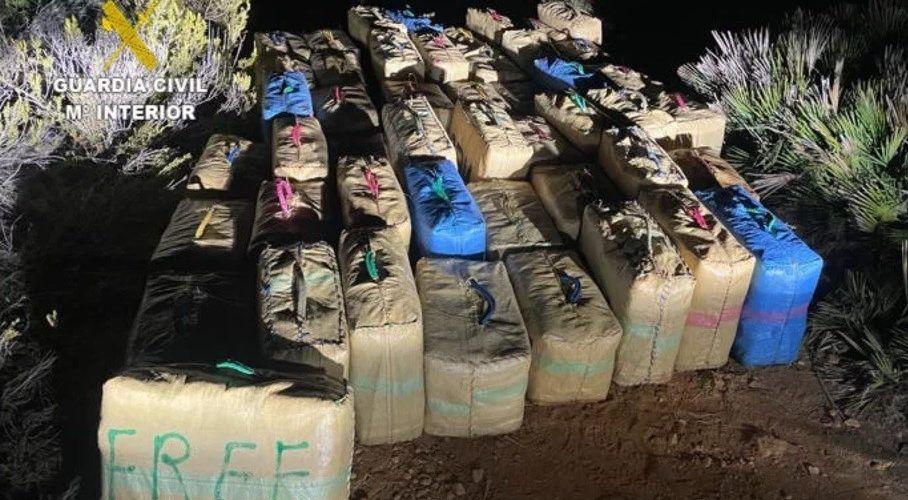 Localizado en Alcossebre un alijo de 3.400 Kilos de polen hachís