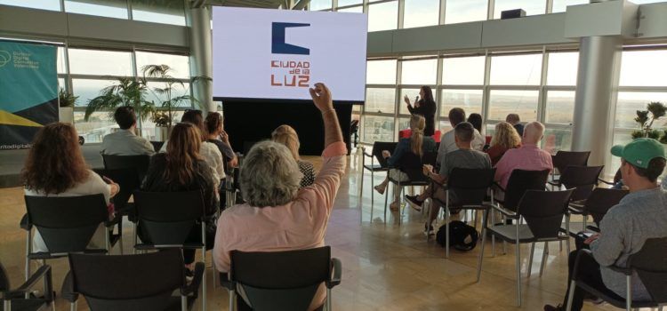 Peníscola es ven com a ciutat plató a localitzadors i productors americans i britànics a la Ciutat de la Llum