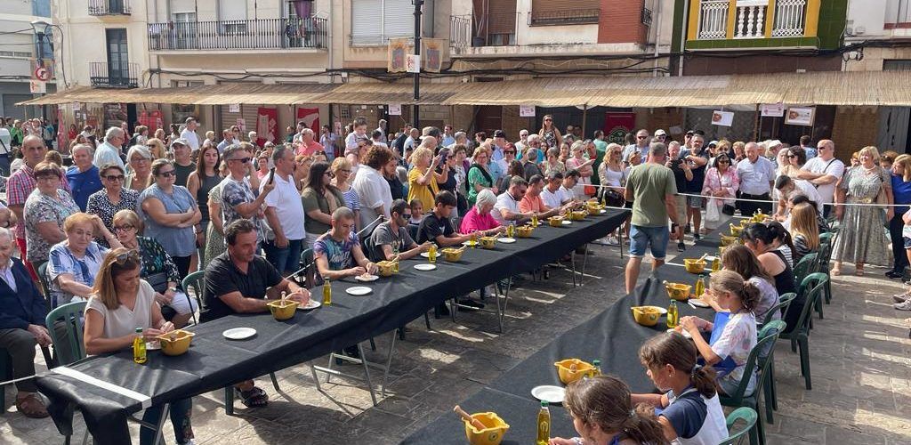 La IX Fira de la Tomata de Penjar d’Alcalà de Xivert es tanca amb èxit de venda de producte i assistència