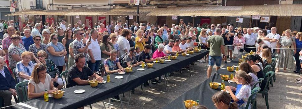 La IX Fira de la Tomata de Penjar d’Alcalà de Xivert es tanca amb èxit de venda de producte i assistència