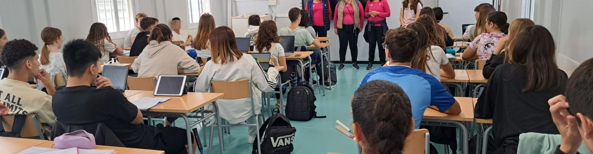 El taller d’ocupació ‘Dinamízate’ pregunta la joventut sobre el seu temps lliure