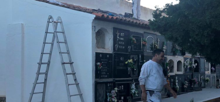 Santa Magdalena condiciona el cementeri municipal