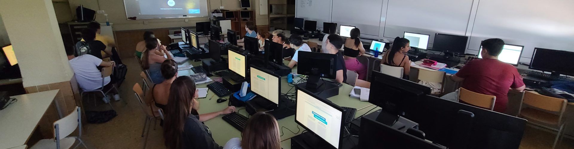 Activitat del C.F. de gestió administrativa de l’IES Joan Coromines