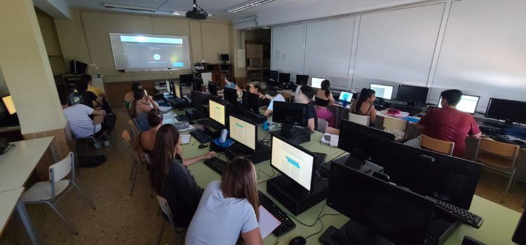 Activitat del C.F. de gestió administrativa de l’IES Joan Coromines