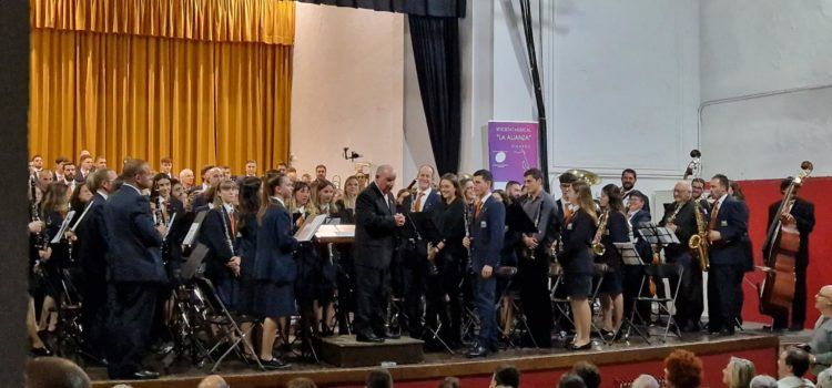 Vídeos i fotos del concert de Santa Cecília de l’orquestra i la banda simfònica de La Alianza