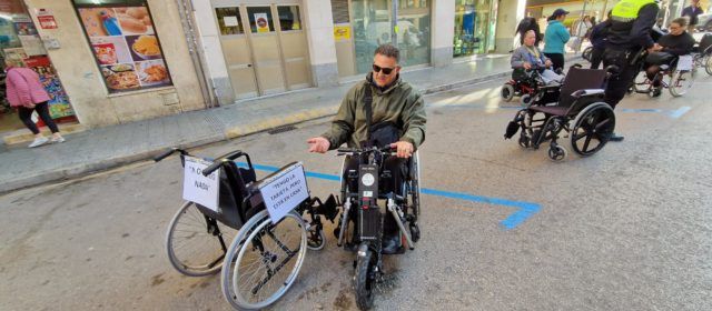COCEMFE demana respectar les places d’aparcament per a persones amb mobilitat reduïda