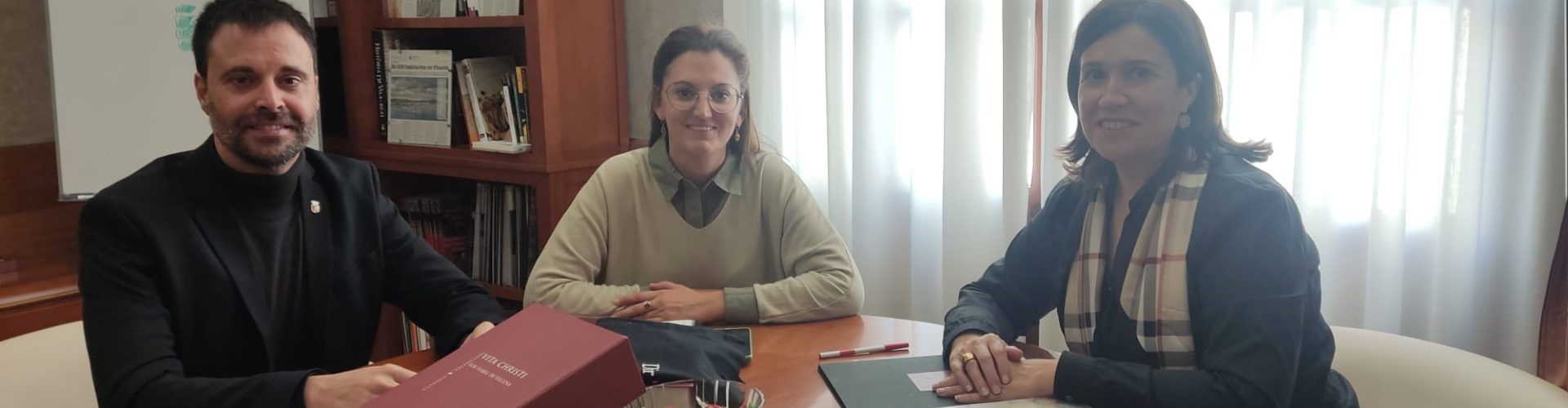 L’Acadèmia Valenciana de la Llengua i l’Ajuntament continuaran col·laborant per la promoció del valencià