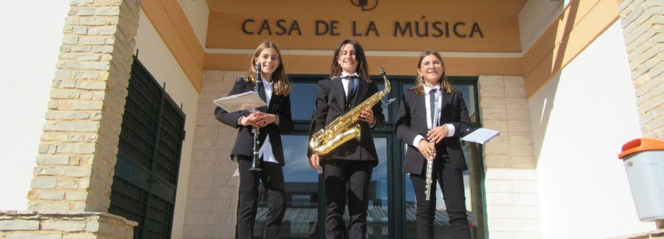 Tres joves se sumen a la Unió Musical de Vilafranca