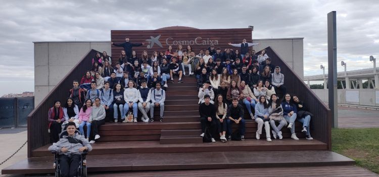 L’IES Joan Coromines va visitar el museu de ciències CosmoCaixa de Barcelona