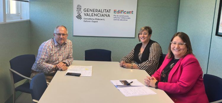 Càlig demana millores per al col·legi i un nou centre al subdirector d’Infraestructures Educatives, Román Grisolia