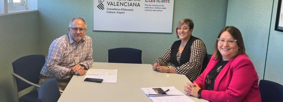 Càlig demana millores per al col·legi i un nou centre al subdirector d’Infraestructures Educatives, Román Grisolia