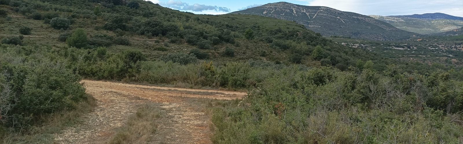 Una nova ruta senderista entre assagadors a l’Alt Maestrat
