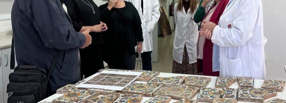 La Diputació de Castelló restaura els taulells del Palau dels Vallterra de Càlig