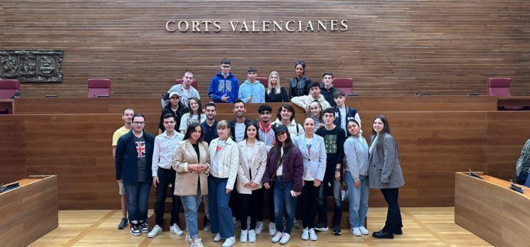 Visita a les Corts Valencianes i la Fira de València d’alumnat de l’IES Joan Coromines