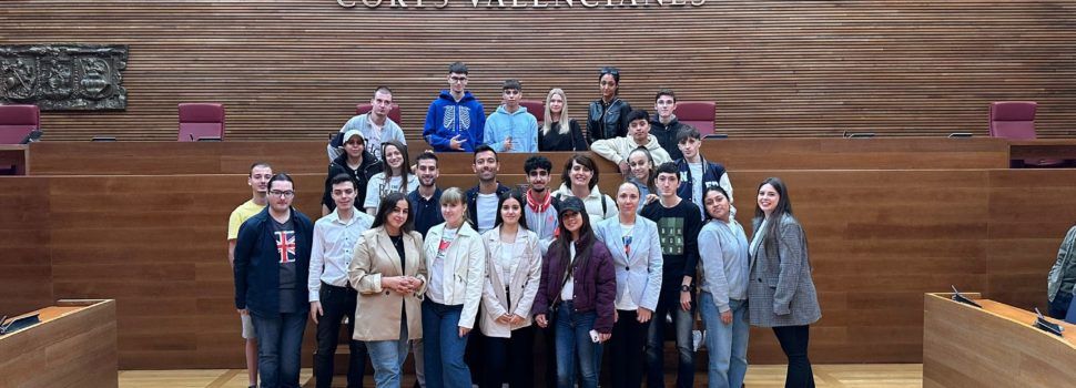 Visita a les Corts Valencianes i la Fira de València d’alumnat de l’IES Joan Coromines