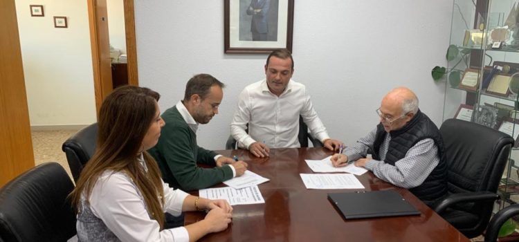 Peñíscola convenia con el párroco el mantenimiento de las campanas de la Ermitana y la Iglesia de Santa María