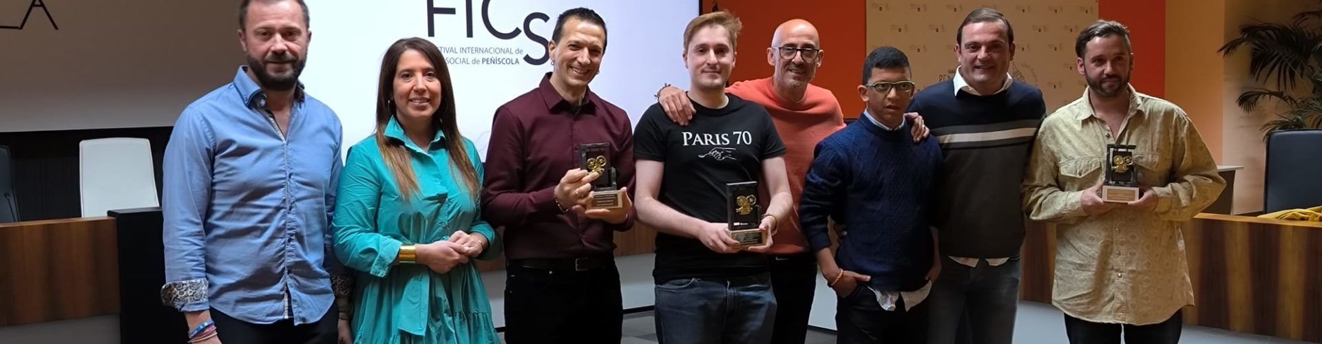 Peñíscola premia el cortometraje “París 70” de Dani Feixas y su particular homenaje a los cuidadores de personas dependientes