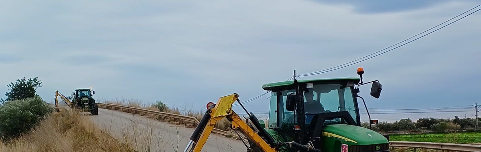 Comença la neteja i desbrossament dels camins rurals del terme de Benicarló