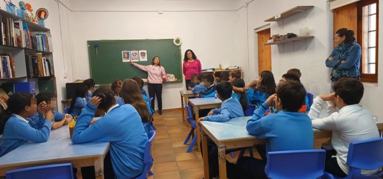El taller d’ocupació ‘Dinamitza’t’ organitza un taller d’art per a alumnes d’Infantil i Primària