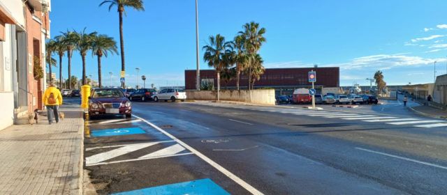 La Brigada d’Obres i Serveis millora la visibilitat i l’aparcament a la platja del Morrongo