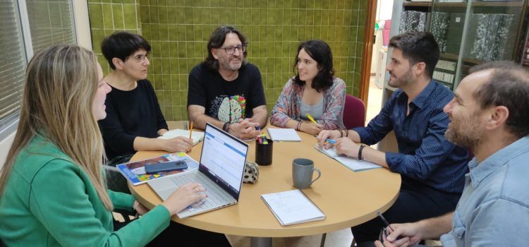 Benicarló treballa amb els centres per a reduir les ràtios de les aules