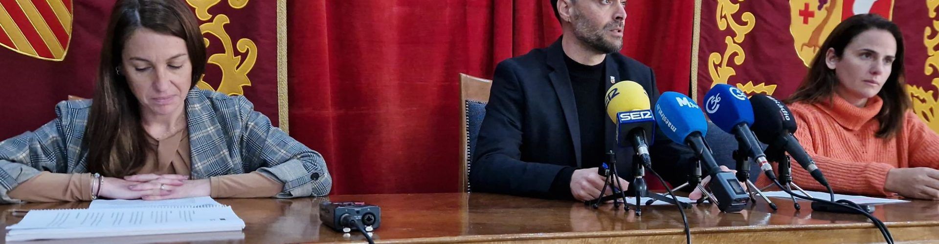 El govern de Vinaròs presenta el pressupost 2024 i es pronuncia sobre les dimisions de Balada i Roger