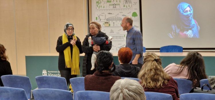 Xarrada-coloqui: Pablo Tosco i com sobreviure en camps de maduixes