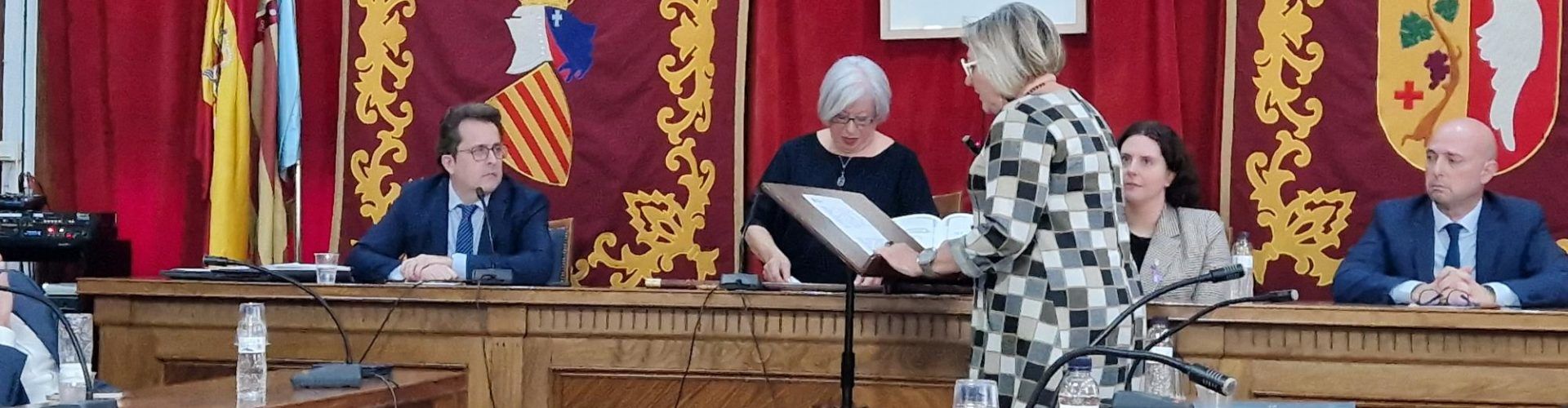 Vídeos del ple de la moció de censura: María Dolores Miralles, alcaldessa de Vinaròs