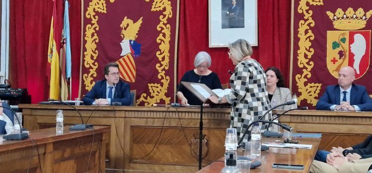 Vídeos del ple de la moció de censura: María Dolores Miralles, alcaldessa de Vinaròs
