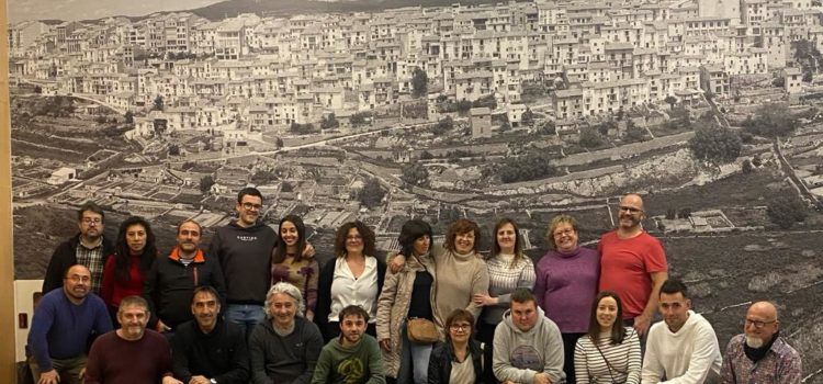 Ajuntament i comerciants encenen les llums d’un Nadal d’esperança a Vilafranca