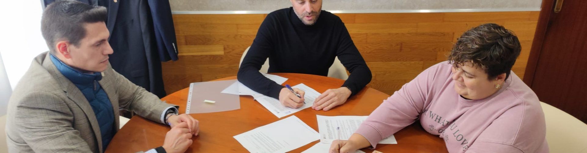 L’Ajuntament signa convenis de col·laboració amb ESMUVI i la Societat Musical La Alianza