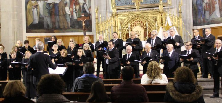 Concierto de la coral García Julbe, dedicado a Agustín Gombau